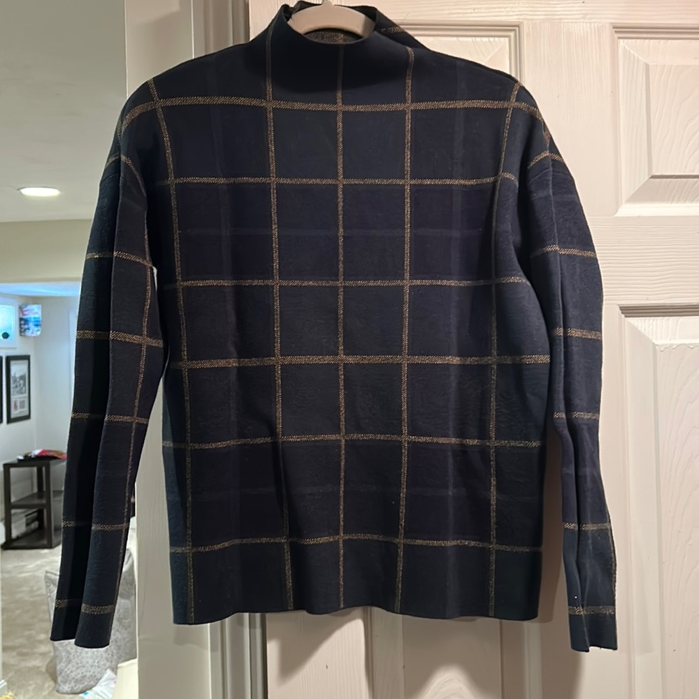 Tahari turtle neck sweater